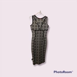 BooHoo women’s size 6 bodycon dress. Cocktail length